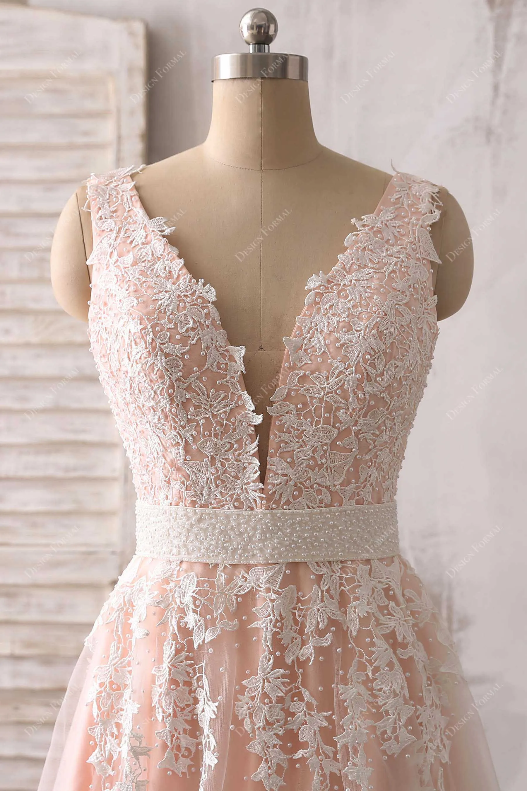White Lace Baby Pink Tulle Plunging Neck Elegant Prom Dress